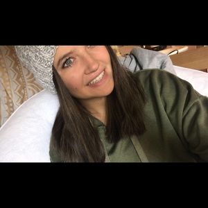 Meet your Posher, Makena